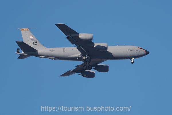 空中給油機・輸送機KC-135