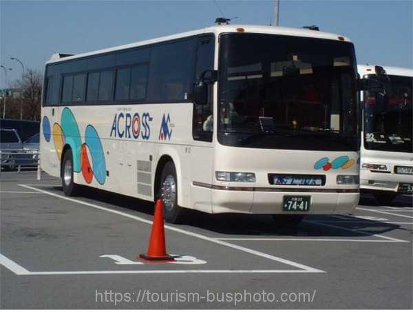 アクロス観光バス