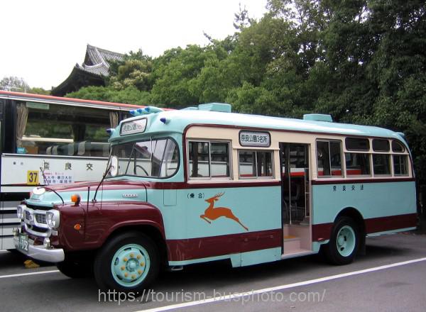 奈良交通ボンネットバス
